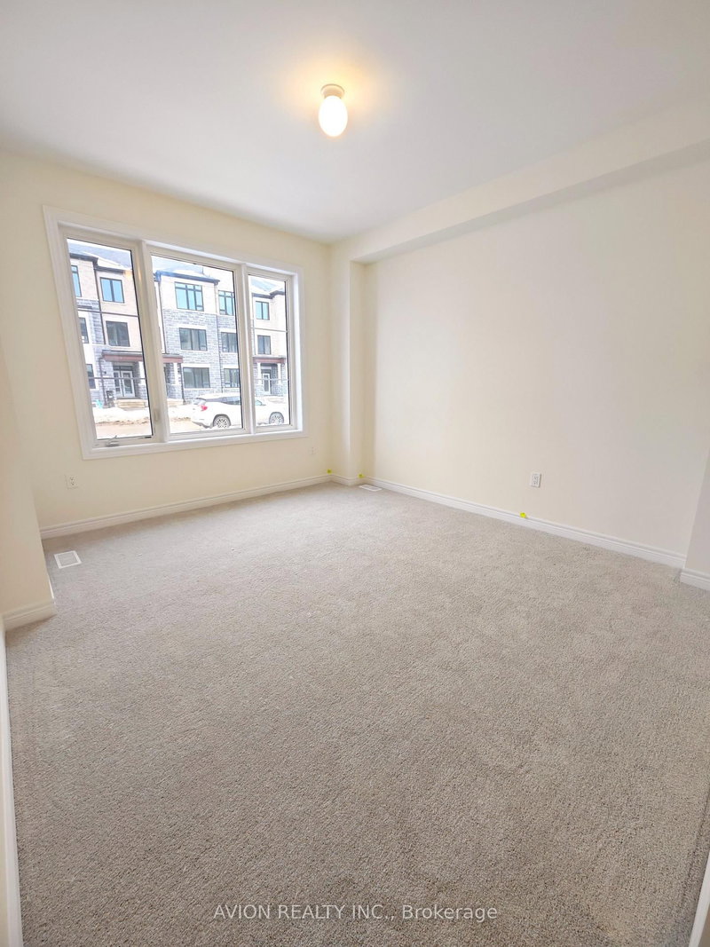 154 Vine Cliff Blvd, Markham, L6C 3E2 | Image 3