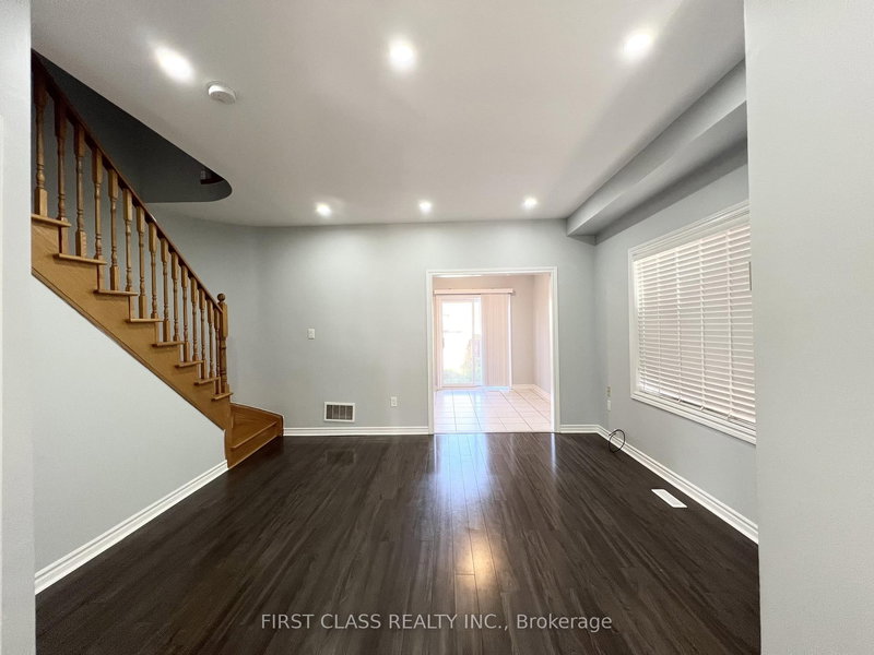 30 Abdus Salam St, Vaughan, L6A 3A8 | Image 2