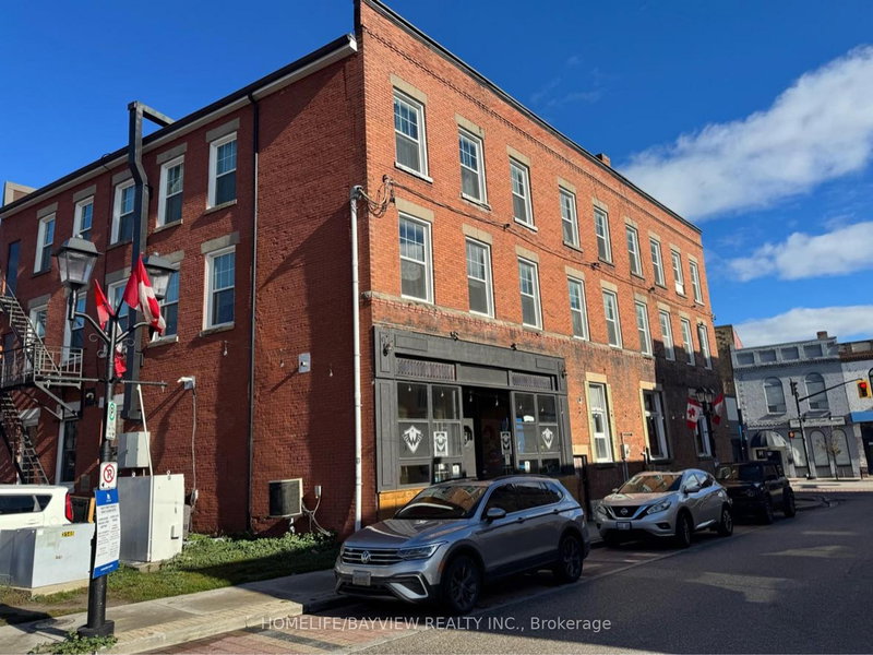 200 Main St, Newmarket, L3Y 1R1 | Image 3