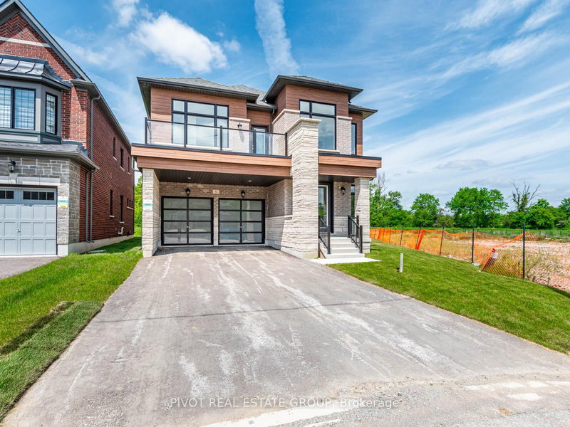 34 Montorio Dr, Richmond Hill, L4E 1N4 | Image 2