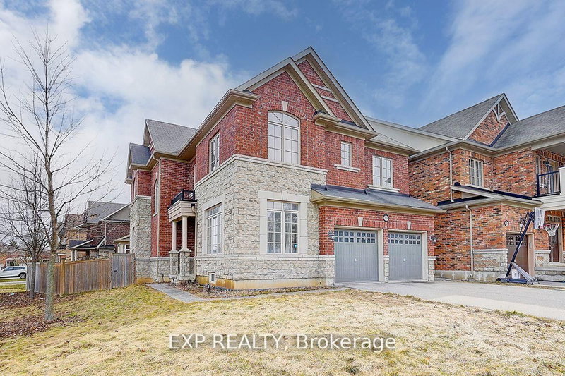 116 Dunlop St, Richmond Hill, L4C 0X1 | Image 2