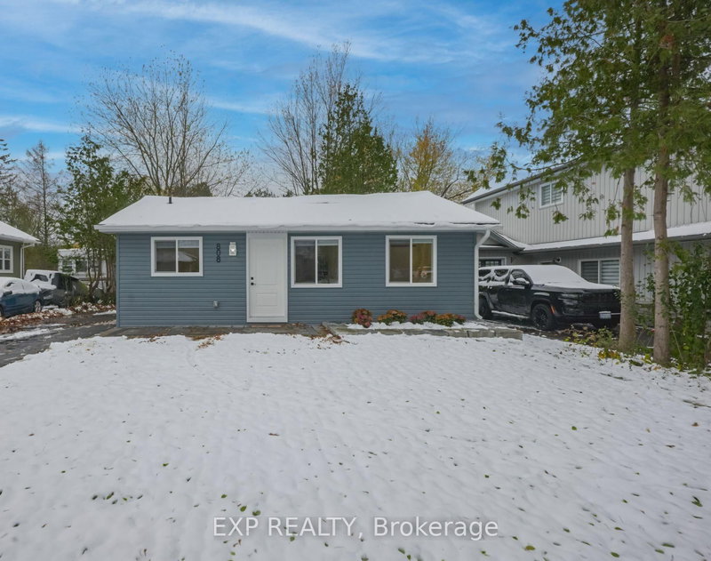 808 Montsell Ave, Georgina, L0E 1S0 | Image 2