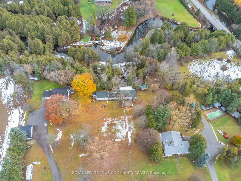 696 Catering Rd S, Georgina, L0E 1R0 | Image 3