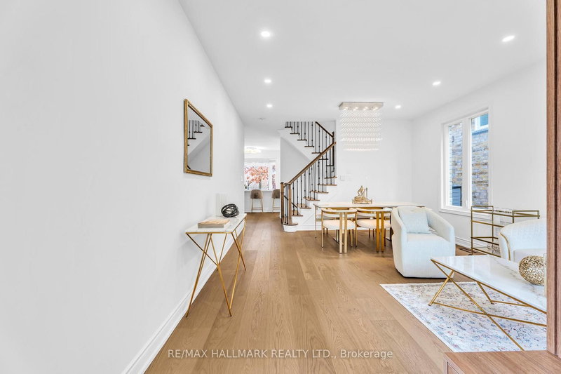 51 Verdi Rd, Richmond Hill, L4E 4P7 | Image 2