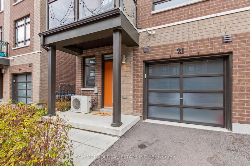 21 Hearne St, Vaughan, L4L 0L9 | Image 2