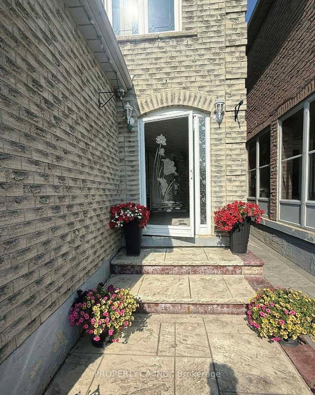 Bsmt - 85 Stather Crescent