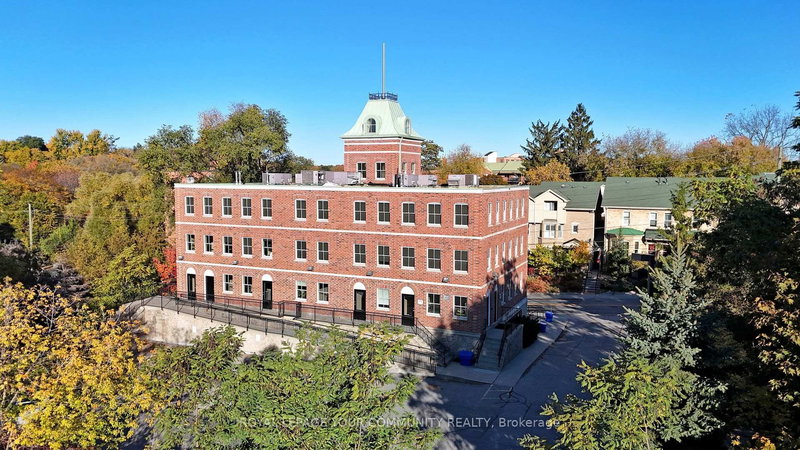 121 Robinson St, Markham, L3P 1P2 | Image 2