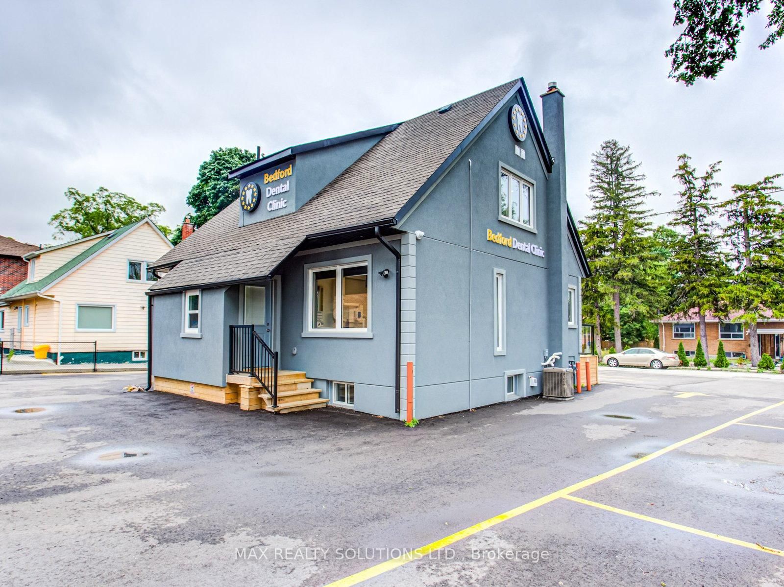 17 Bedford Park Avenue - Photo 2