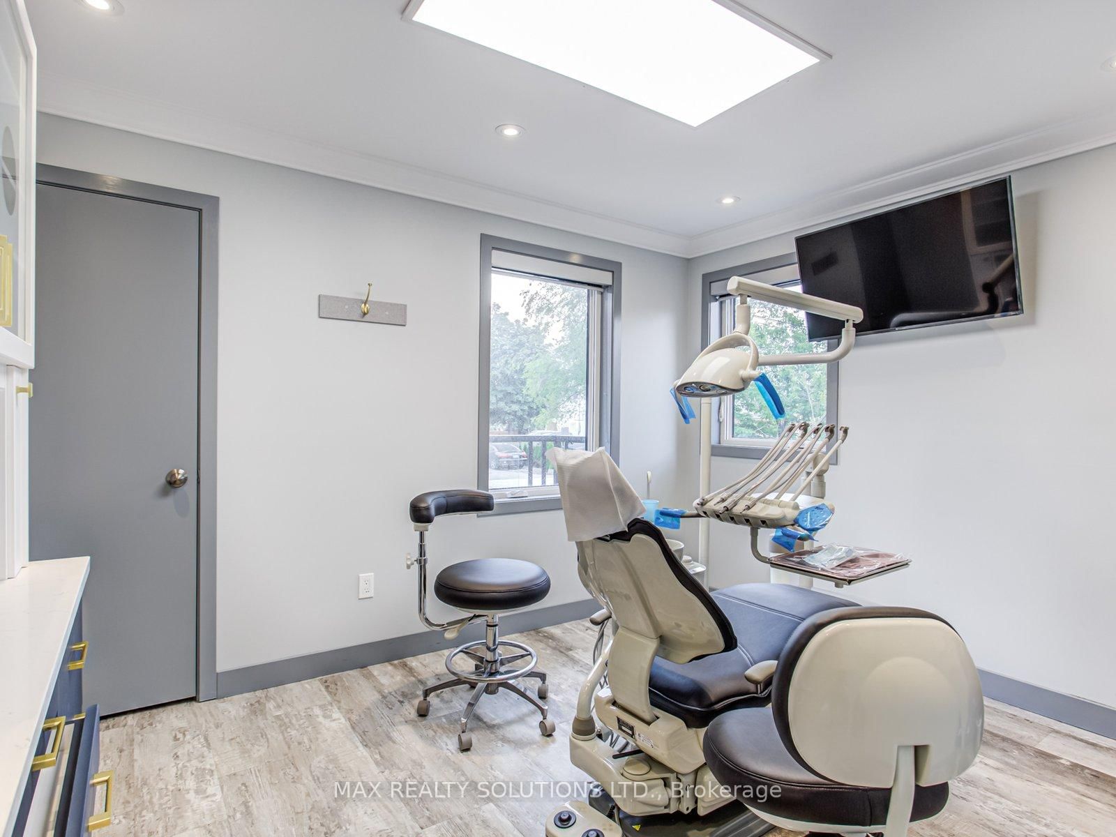 17 Bedford Park Avenue - Photo 8