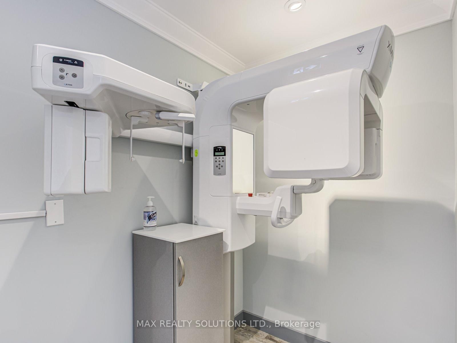 17 Bedford Park Avenue - Photo 9