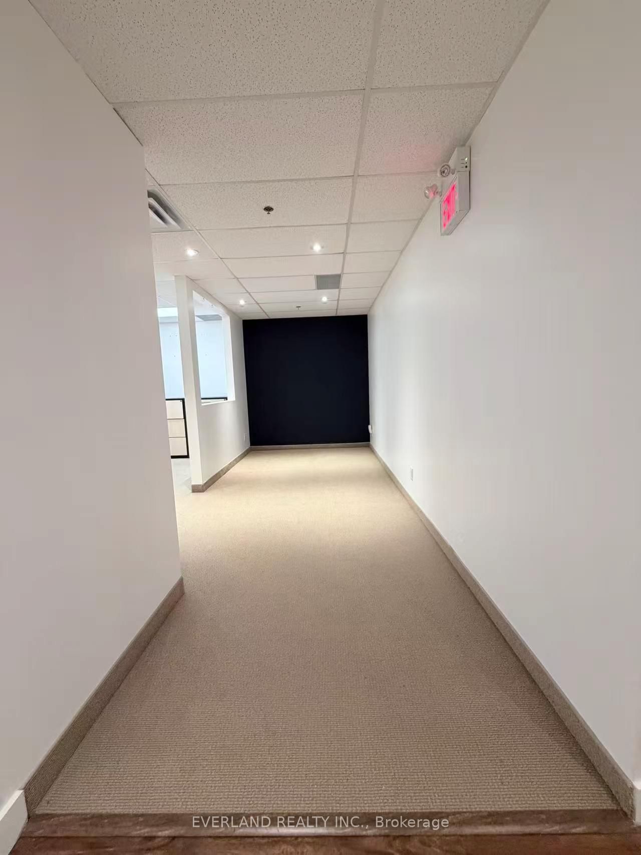 520 Industrial Parkway S - Photo 2