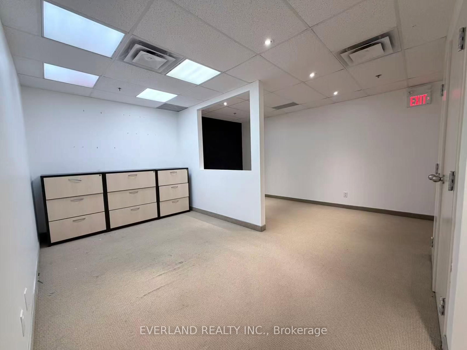 520 Industrial Parkway S - Photo 7