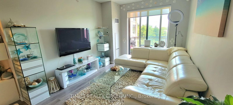 301 - 11611 Yonge St, Richmond Hill, L4E 1G2 | Image 2