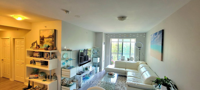 301 - 11611 Yonge St, Richmond Hill, L4E 1G2 | Image 3