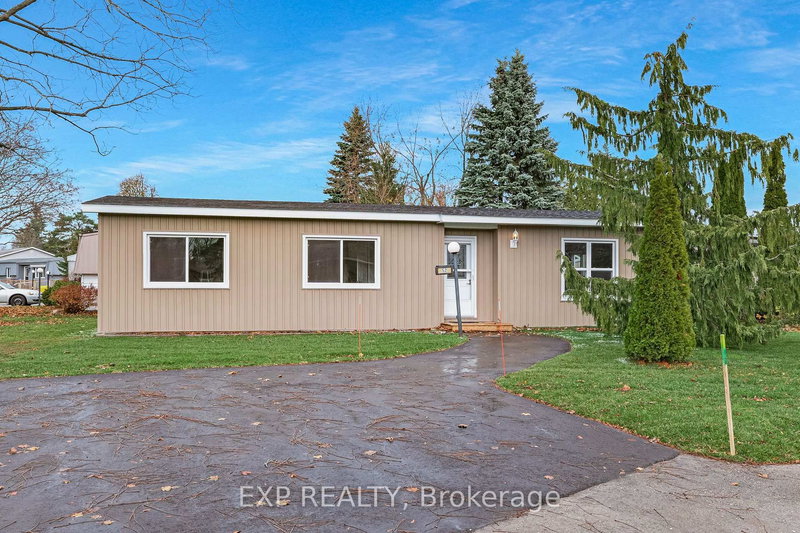 52 Corner Brook Tr, Innisfil, L9S 1N6 | Image 2