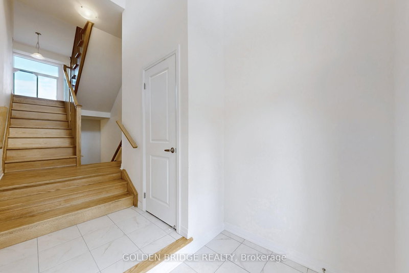 69 Millman Lane, Richmond Hill, L4S 0P8 | Image 2