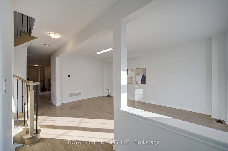 51 Albert Lewis St, Markham, L6B 1A8 | Image 3