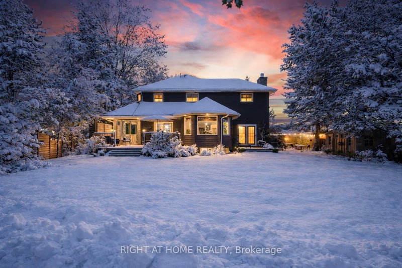 2255 Douglas Ave, Innisfil, L9S 2C5 | Image 2