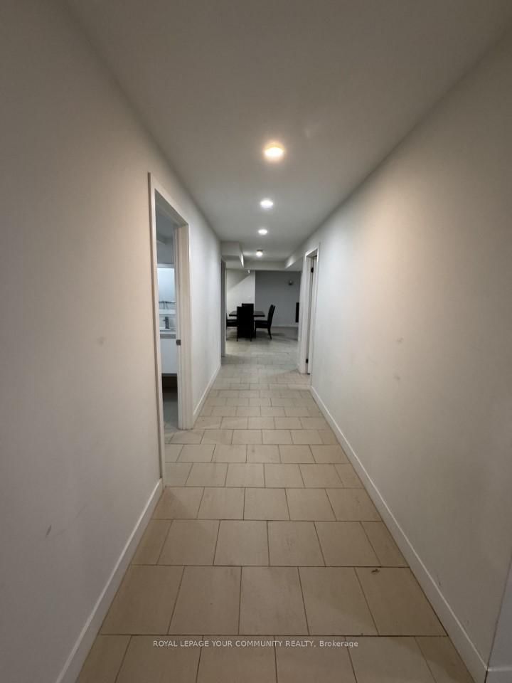 158 Roselena Dr, King, L0G 1T0 | Image 3