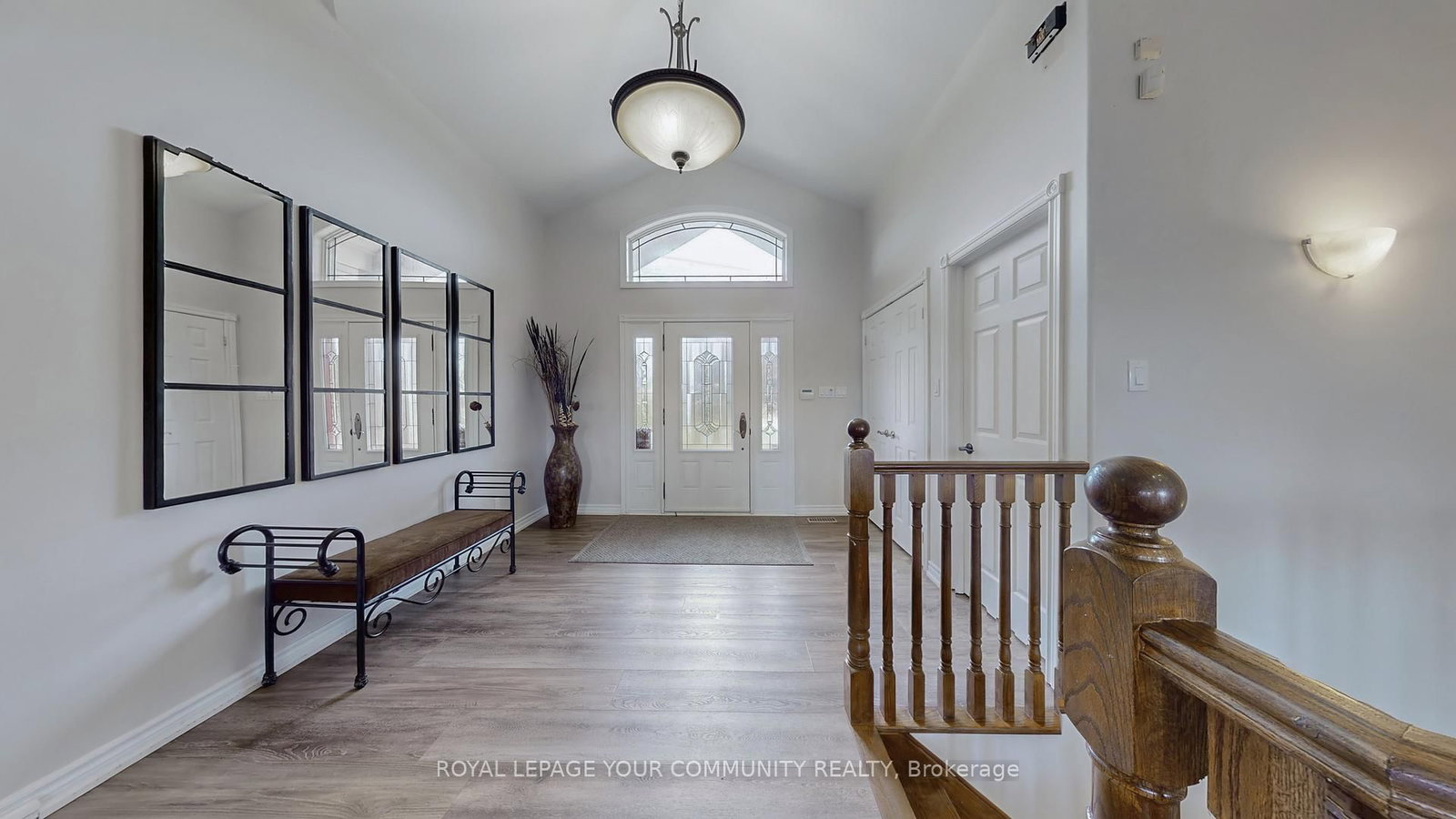 Detached House for sale at 1065 20th Sideroad, King, Ontario, L0G 1T0 - Schomberg - MLS: N12576350