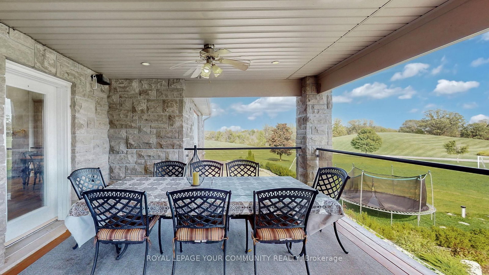 Detached House for sale at 1065 20th Sideroad, King, Ontario, L0G 1T0 - Schomberg - MLS: N12576350