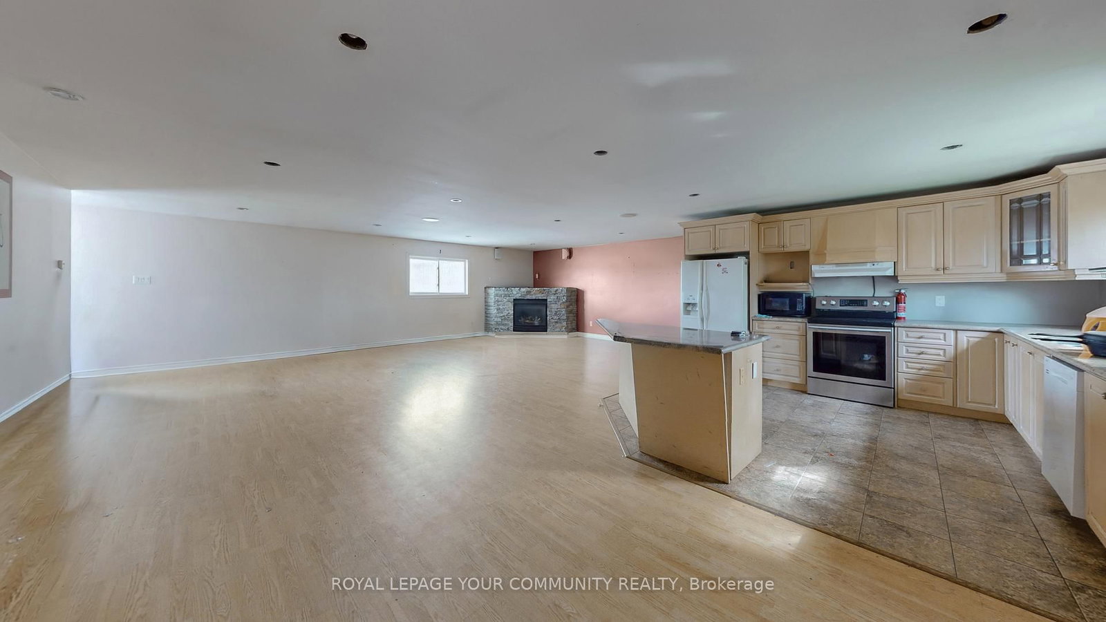 Detached House for sale at 1065 20th Sideroad, King, Ontario, L0G 1T0 - Schomberg - MLS: N12576350