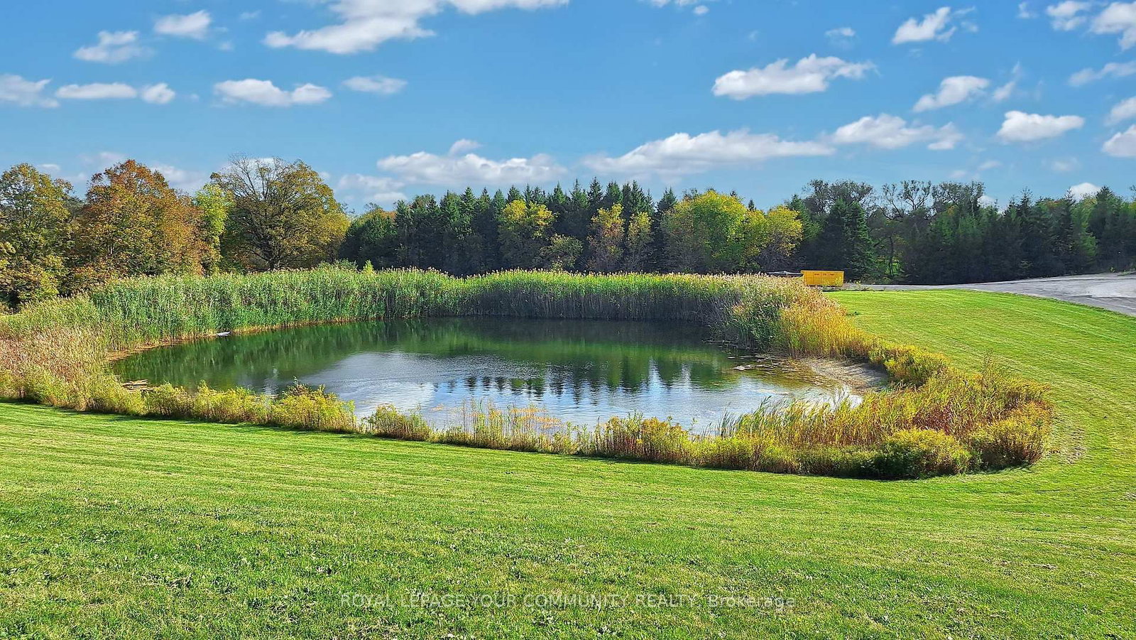 Detached House for sale at 1065 20th Sideroad, King, Ontario, L0G 1T0 - Schomberg - MLS: N12576350