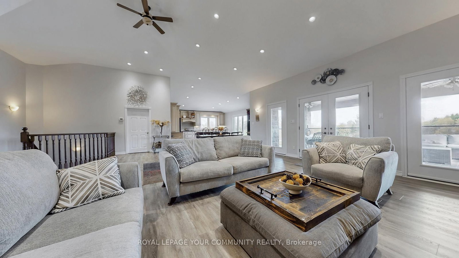 Detached House for sale at 1065 20th Sideroad, King, Ontario, L0G 1T0 - Schomberg - MLS: N12576350