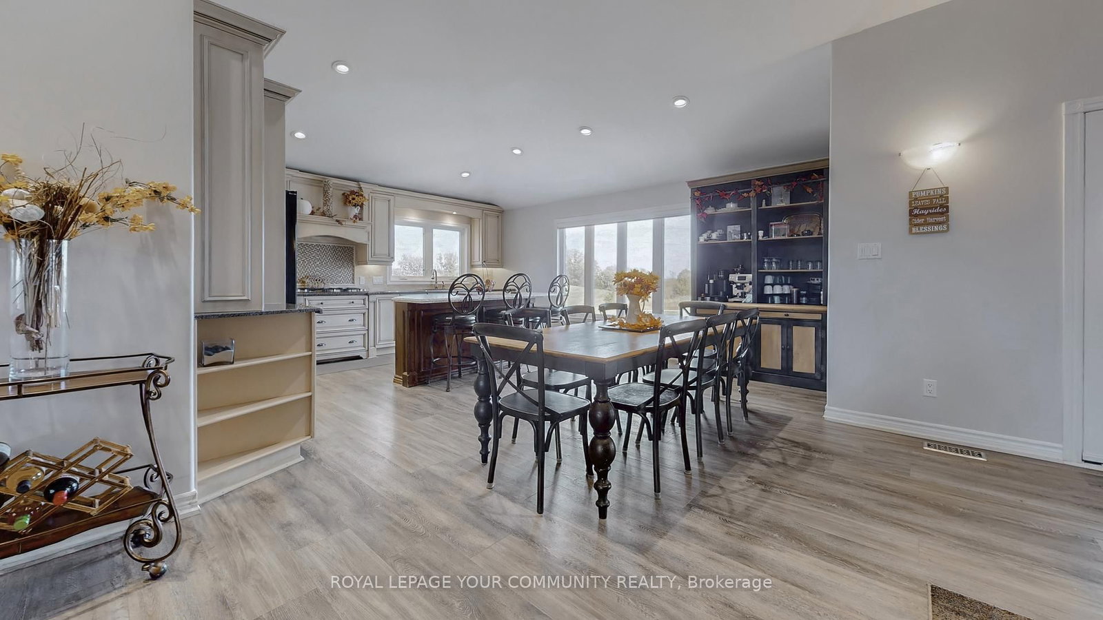 Detached House for sale at 1065 20th Sideroad, King, Ontario, L0G 1T0 - Schomberg - MLS: N12576350