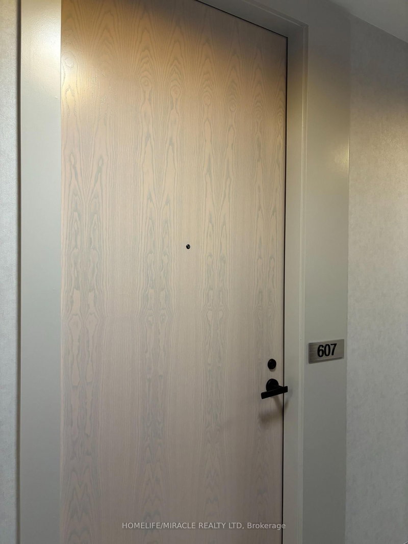 607 - 8 Interchange Way, Vaughan, L4K 0R2 | Image 2