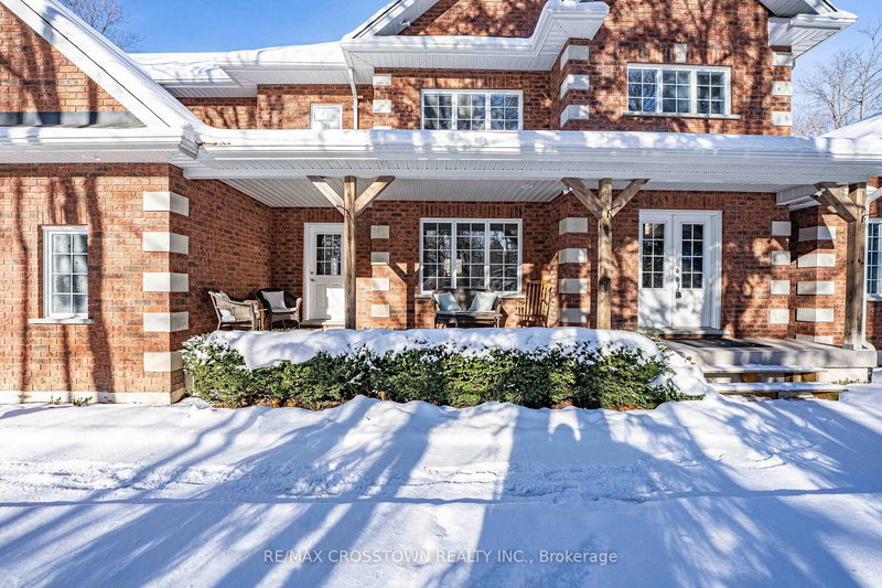 19 Gillespie Tr S, Essa, L3W 0V1 | Image 2