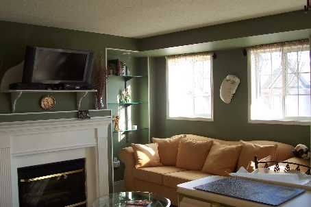 B202 - 98 Cornell Park Ave, Markham, L6B1B6 | Image 3