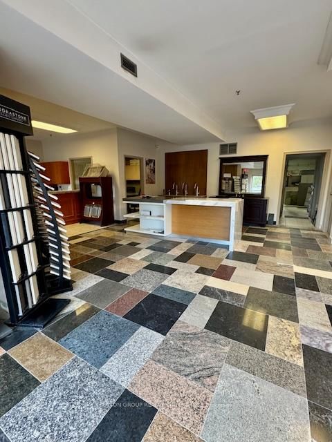 22 - 23 - 111 Regina Rd, Vaughan, L4L 8N5 | Image 2