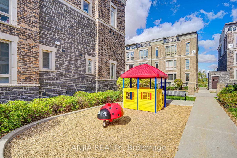 1205 - 11 Dunsheath Way, Markham, L6B 1N3 | Image 2