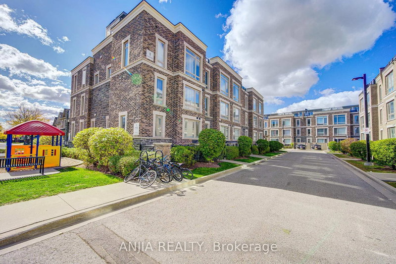 1205 - 11 Dunsheath Way, Markham, L6B 1N3 | Image 3