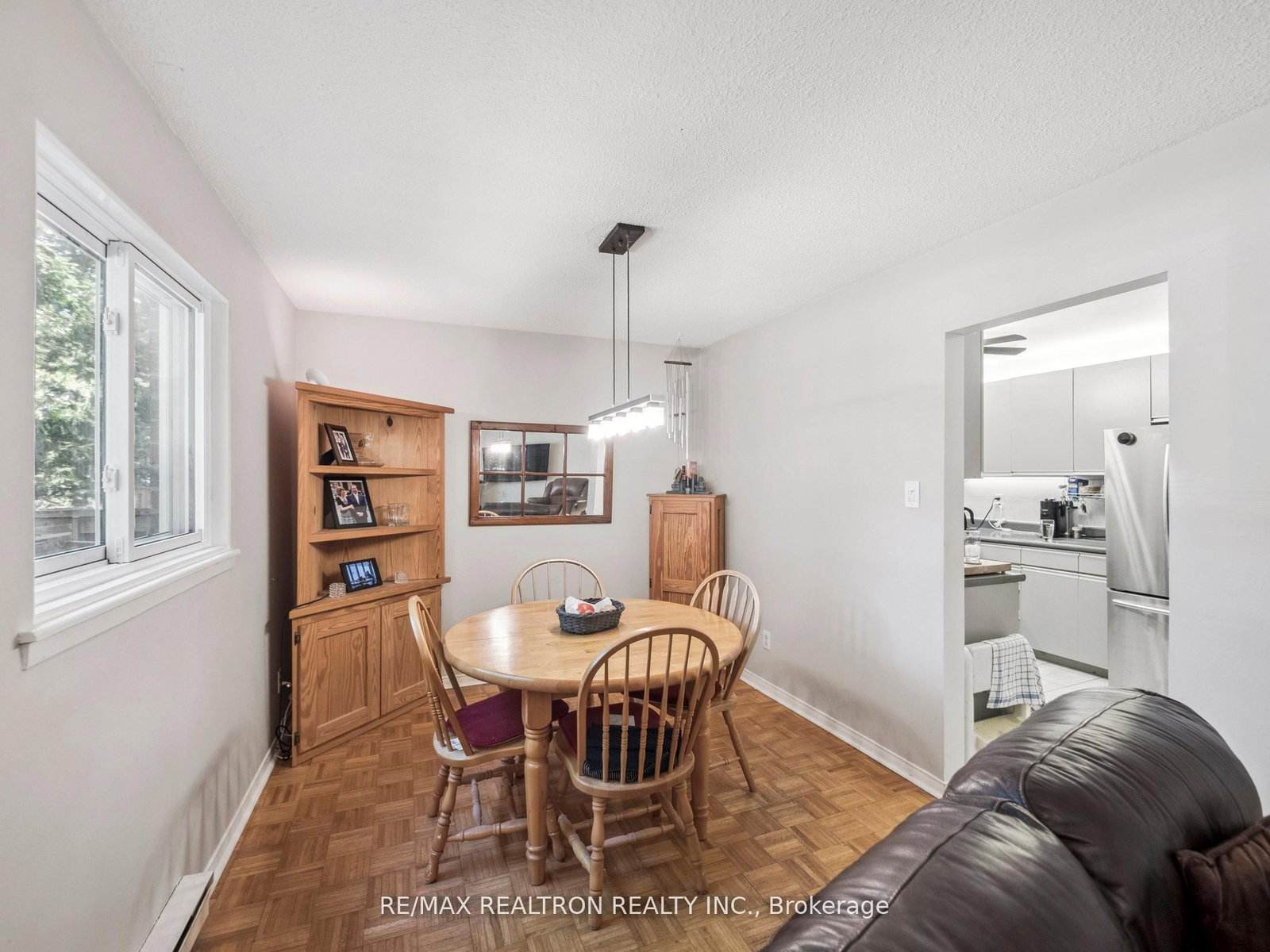 Townhouse sold at 26 Gordon Way, Markham, Ontario, L3T 5A2 - Aileen-Willowbrook - MLS: N12581104