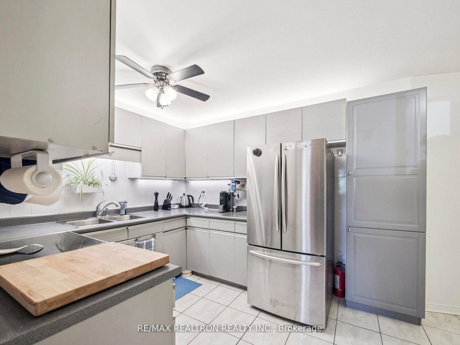 Townhouse sold at 26 Gordon Way, Markham, Ontario, L3T 5A2 - Aileen-Willowbrook - MLS: N12581104