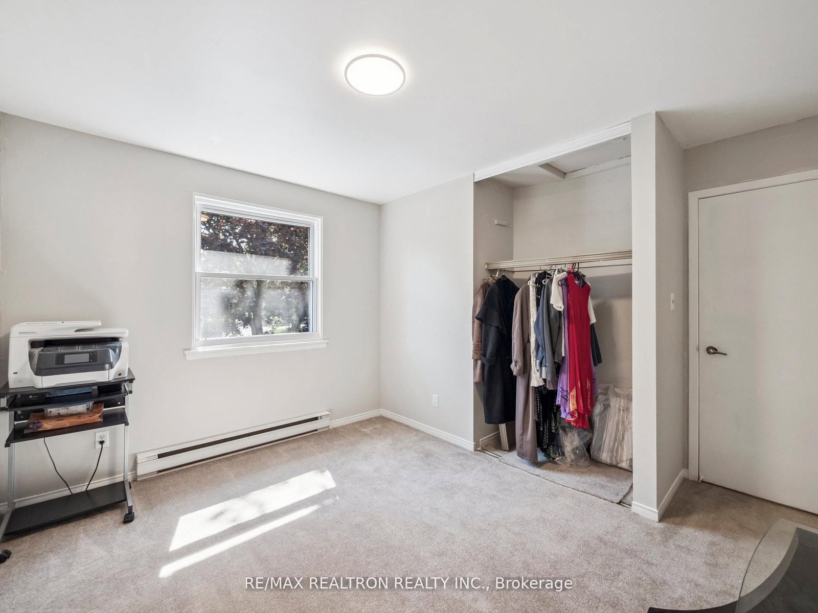 Townhouse sold at 26 Gordon Way, Markham, Ontario, L3T 5A2 - Aileen-Willowbrook - MLS: N12581104