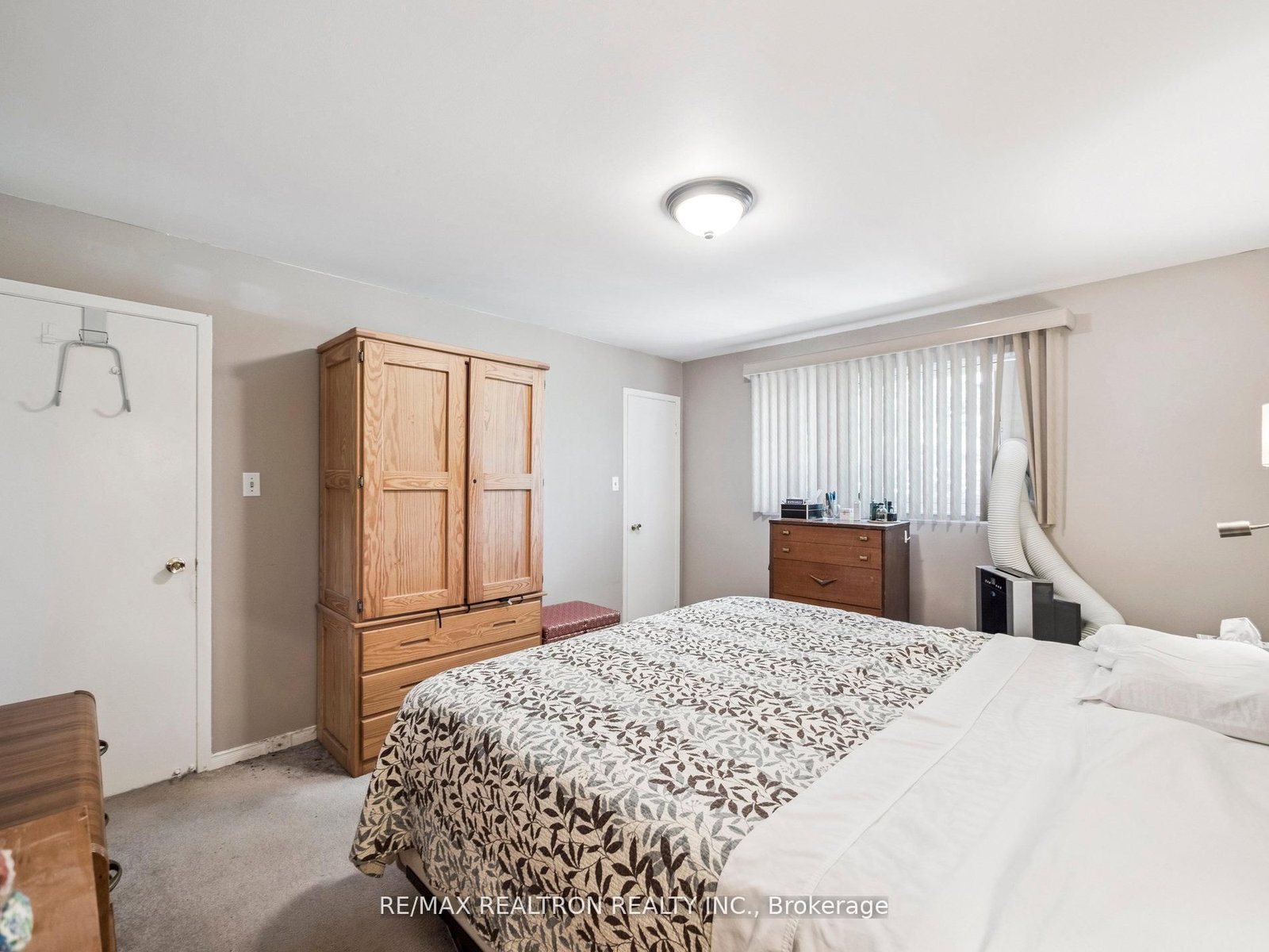 Townhouse sold at 26 Gordon Way, Markham, Ontario, L3T 5A2 - Aileen-Willowbrook - MLS: N12581104