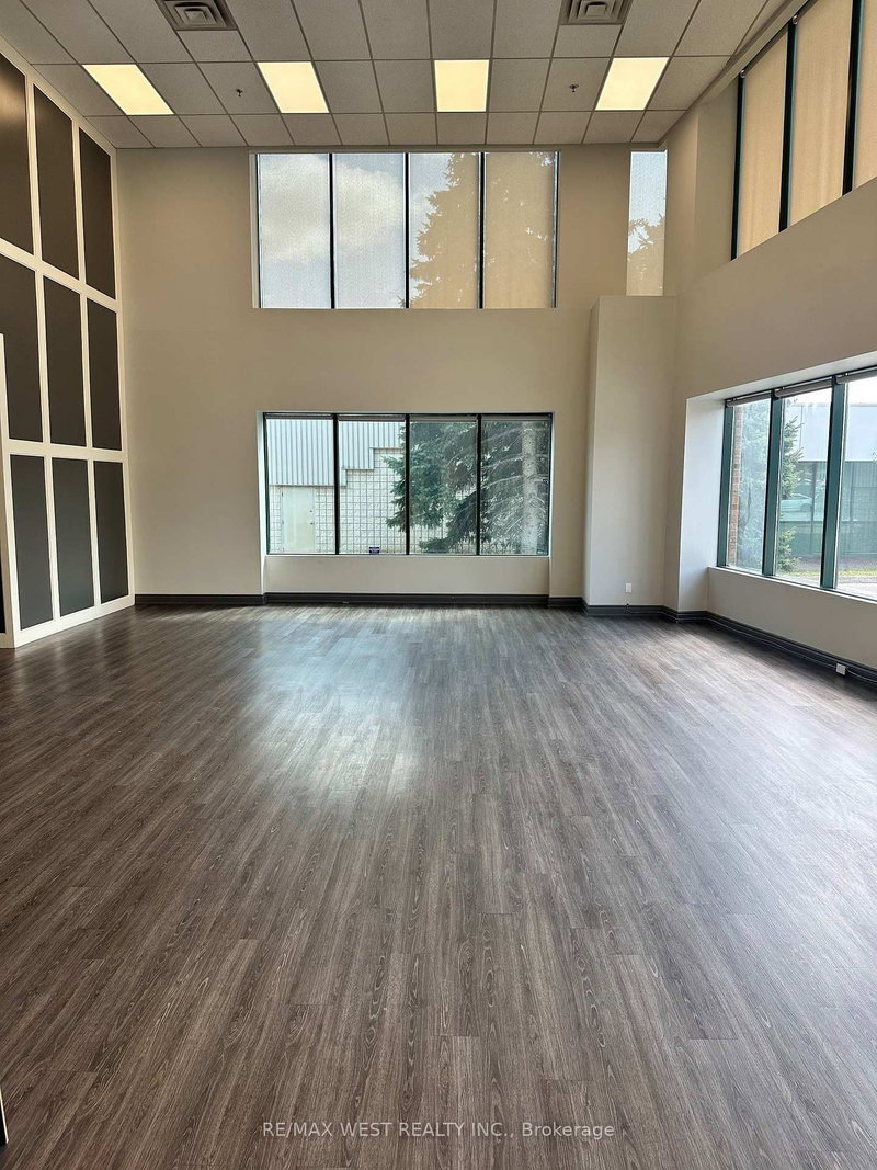 B - 142 Edilcan Dr, Vaughan, L4K 3S6 | Image 3