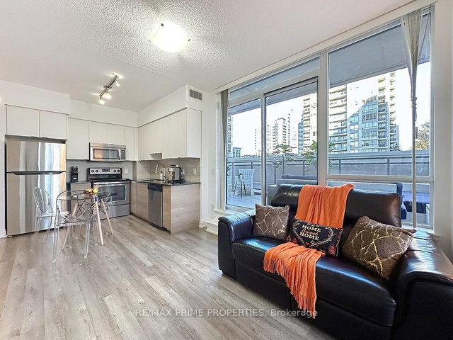 205 - 85 North Park Road