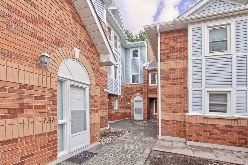 218 - 12421 Ninth Line, Whitchurch-Stouffville, L4A 1J3 | Image 3