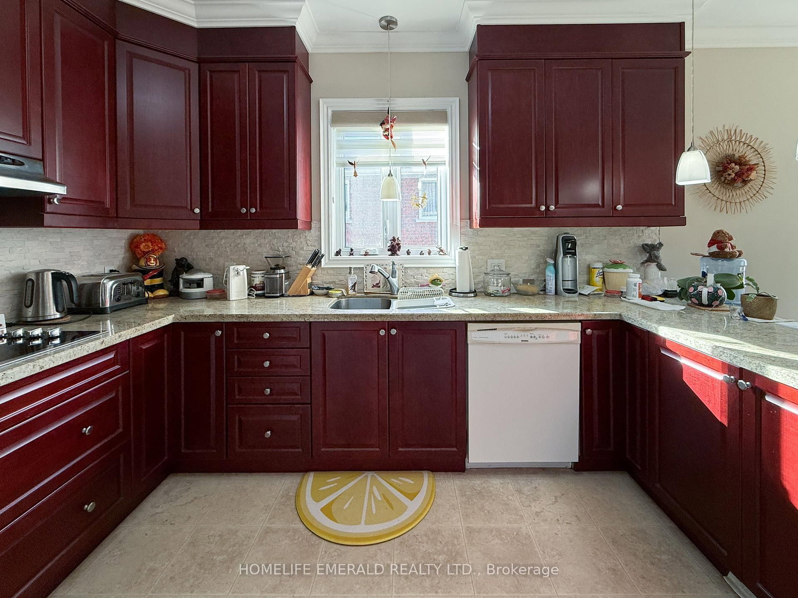 Detached House for sale at 17 Tree Top Street, Essa, Ontario, L0M 1B2 - Angus - MLS: N12585604