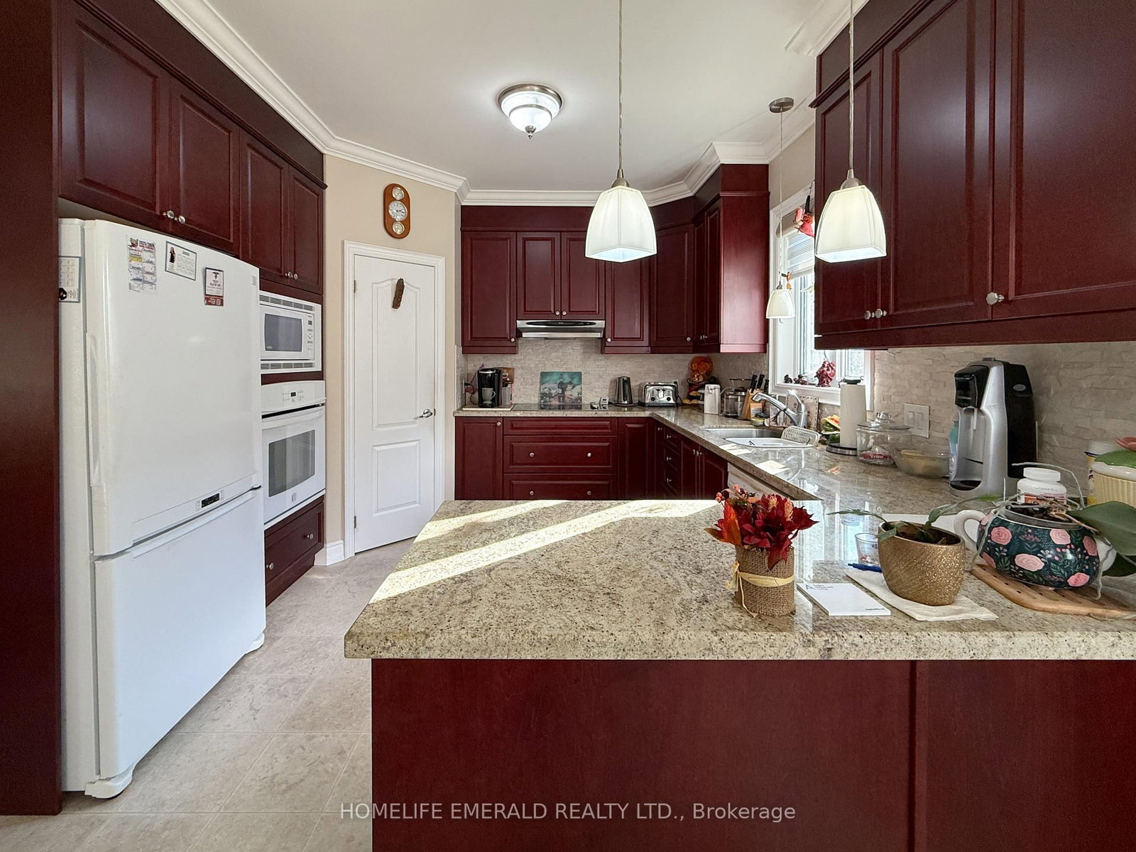 Detached House for sale at 17 Tree Top Street, Essa, Ontario, L0M 1B2 - Angus - MLS: N12585604