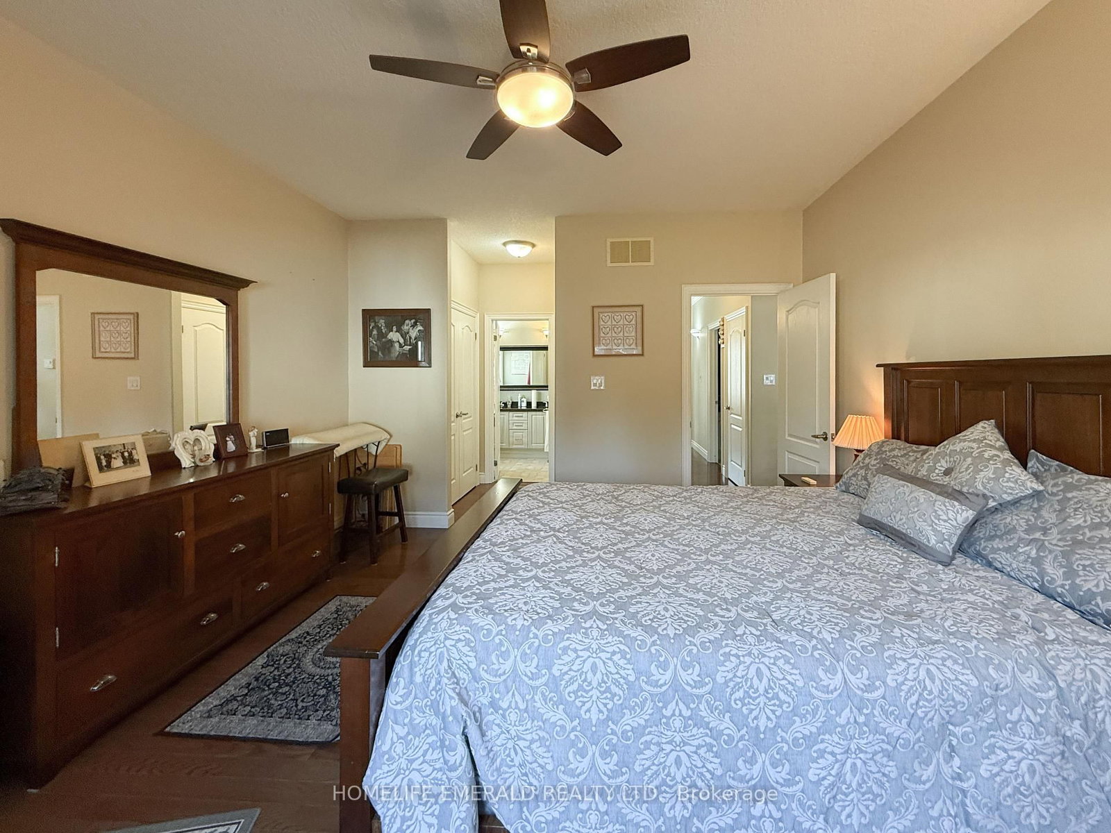 Detached House for sale at 17 Tree Top Street, Essa, Ontario, L0M 1B2 - Angus - MLS: N12585604