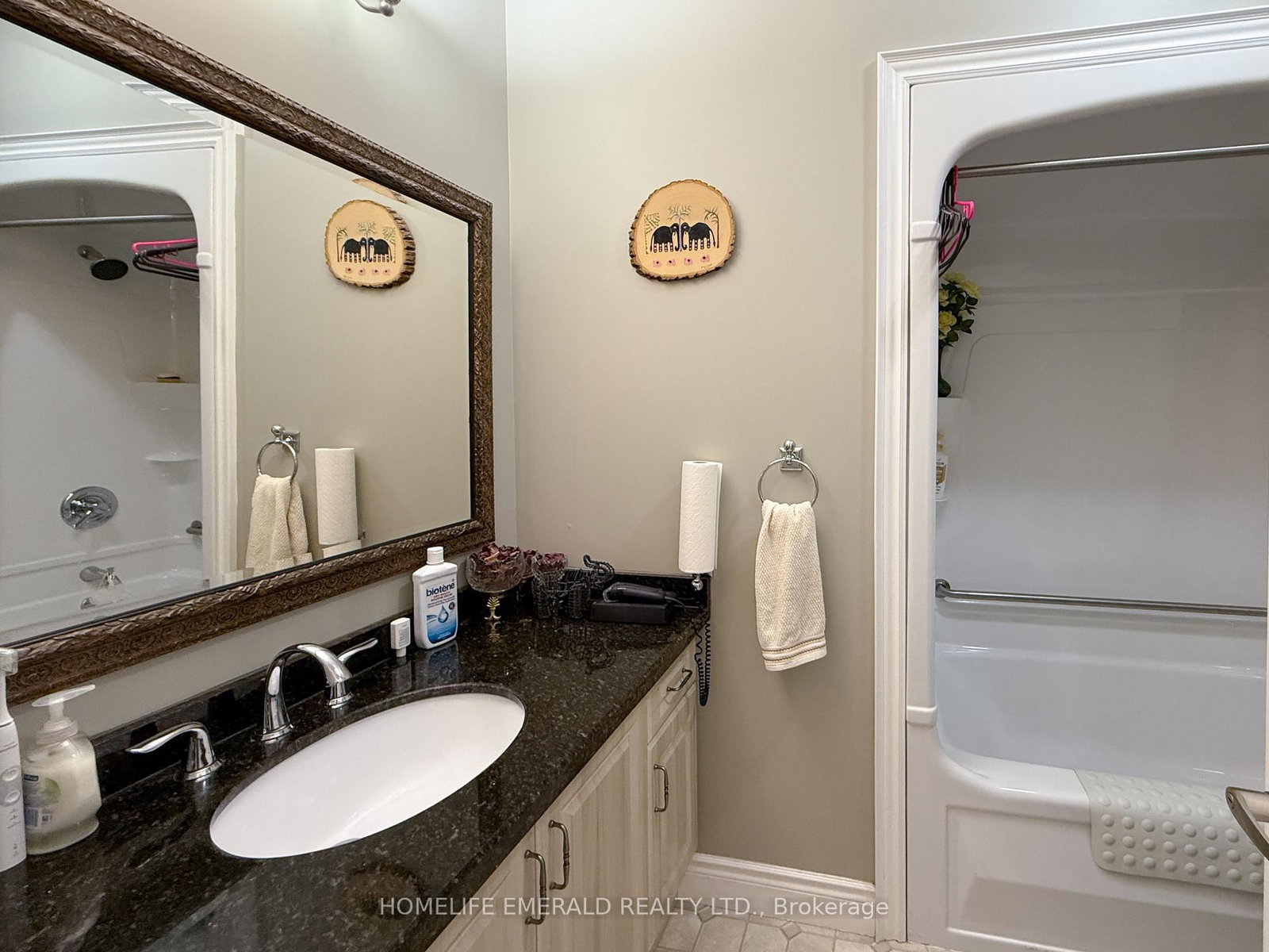 Detached House for sale at 17 Tree Top Street, Essa, Ontario, L0M 1B2 - Angus - MLS: N12585604