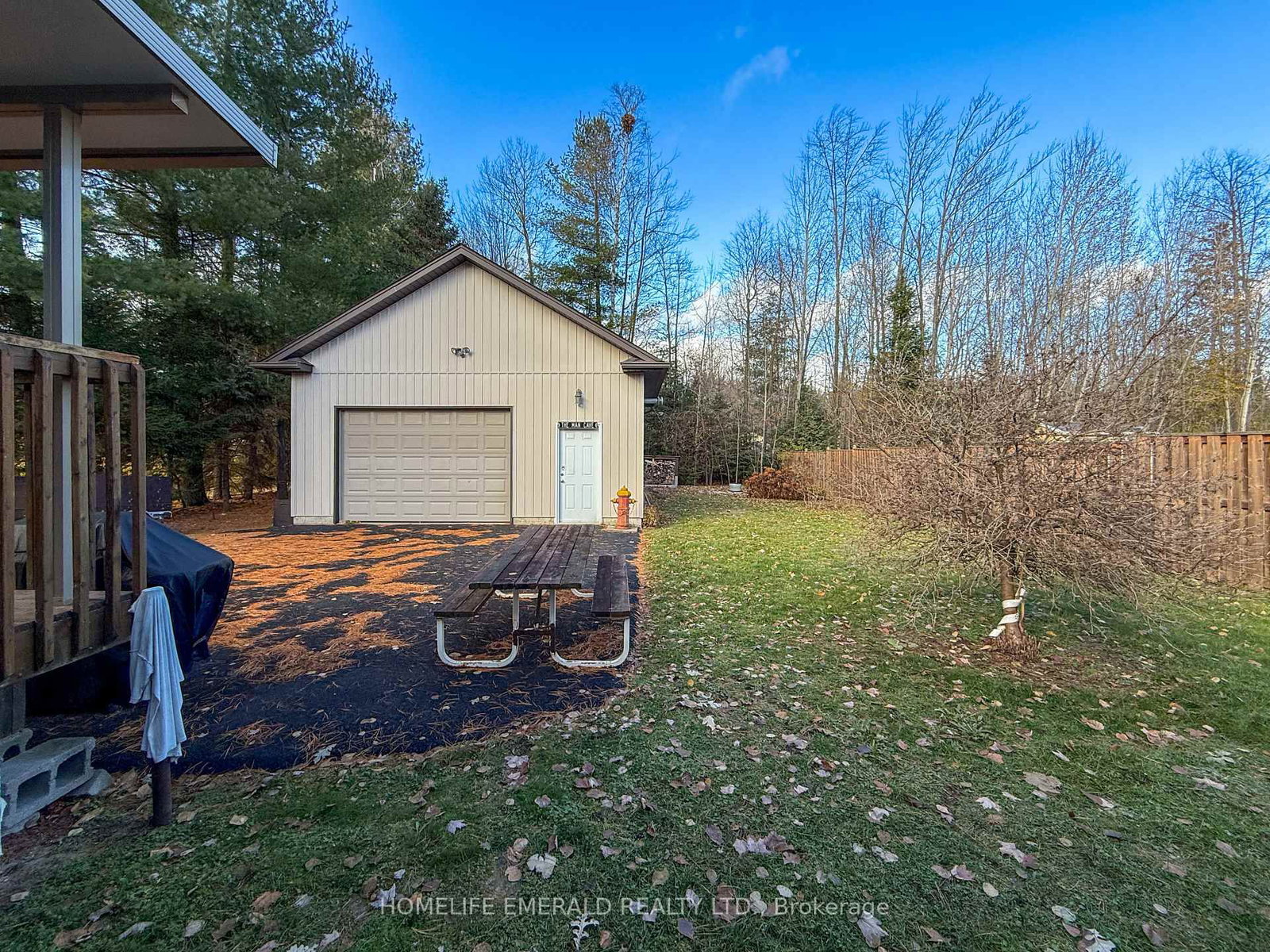 Detached House for sale at 17 Tree Top Street, Essa, Ontario, L0M 1B2 - Angus - MLS: N12585604