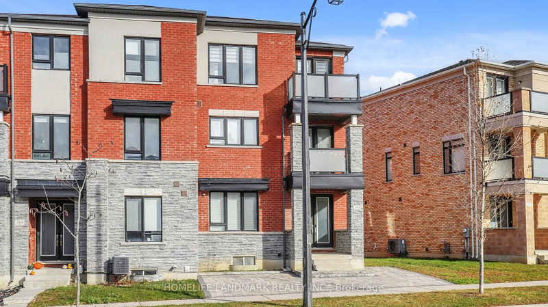 393 William Graham Dr, Aurora, L4G 0Z9 | Image 2