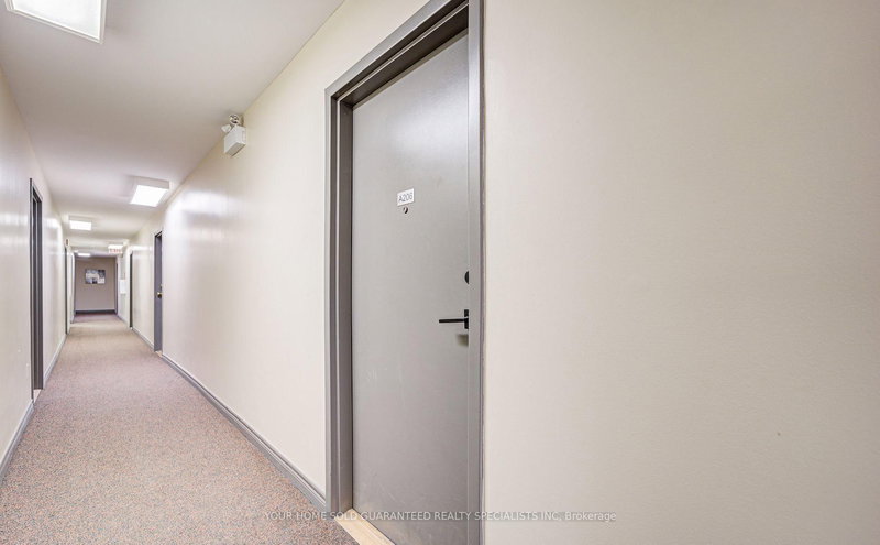 A206 - 15 Cornell Meadows Ave, Markham, L6B 1B6 | Image 3