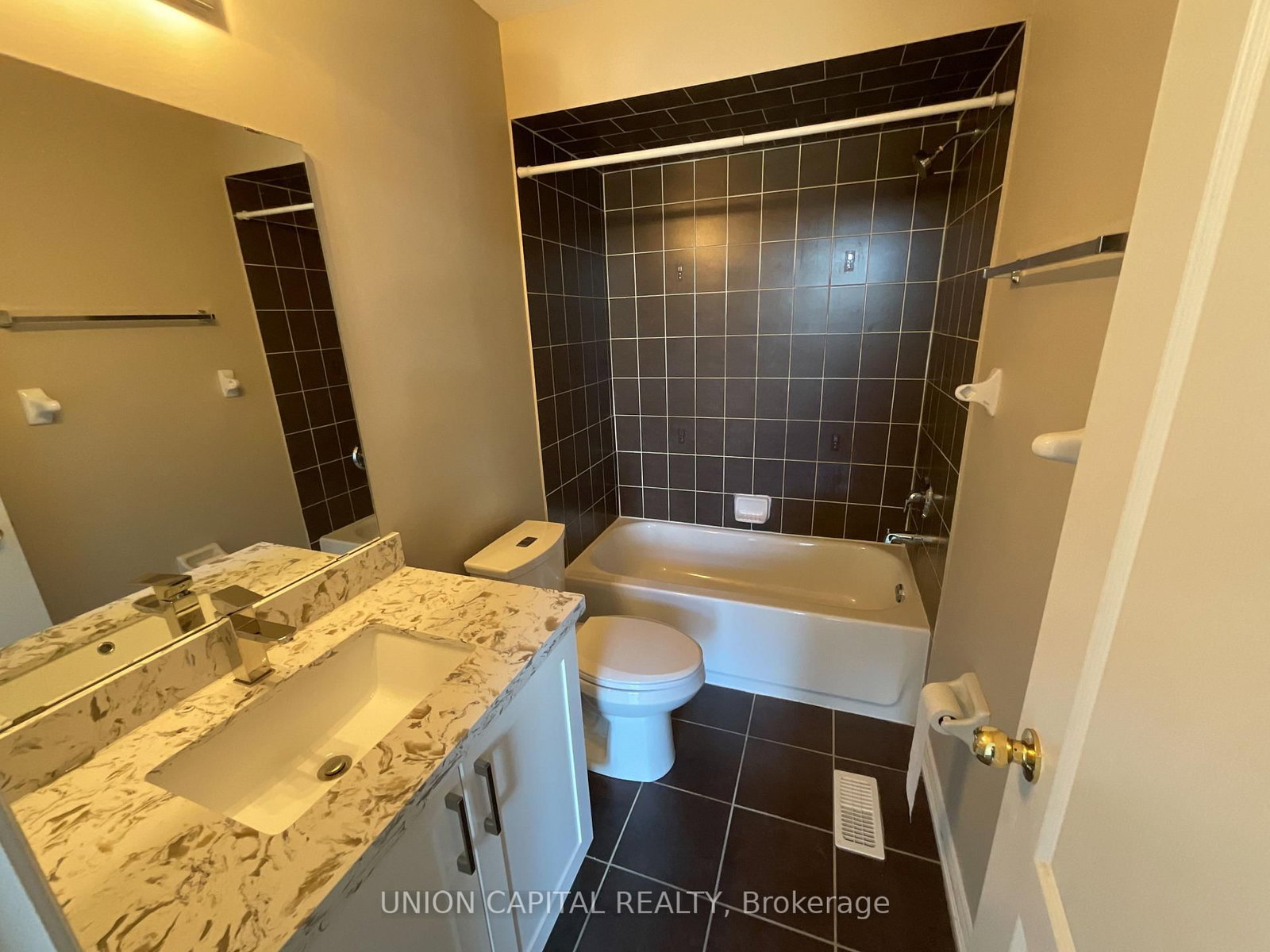 Detached House for lease at 54 Kindy Street, Markham, Ontario, L6E 0E7 - Wismer - MLS: N12590420